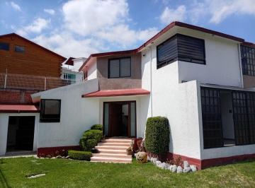 Casa de 3 habitaciones, Cuautitlán Izcalli · Casa Bosques del Lago, Estilo Arquitectónico Moderno Mt 558