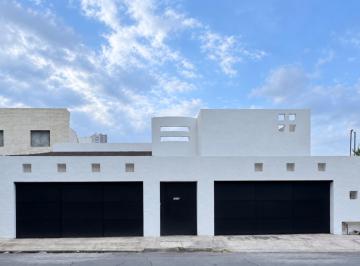 Casa de 5 habitaciones, Monterrey · Casa Adecuado Para Despacho, Notaria, Empresas