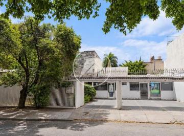 Casa uso de suelo 1339m² Venta Niños Héroes · Casa en Venta en Chapultepec Country