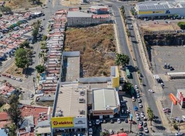 WhatsApp Image 2026-09-30 at 10.22.32 PM.jpeg · Terreno Comercial en Renta en Fraccionamiento Hacienda Santa Fe