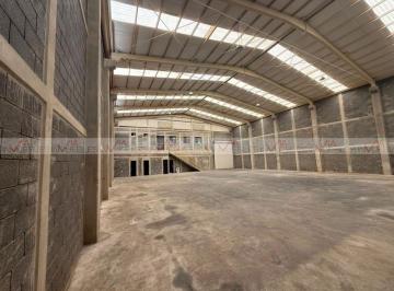 Nave industrial · 731m² · 5 Estacionamientos · Nave Industrial en Renta en San Gilberto