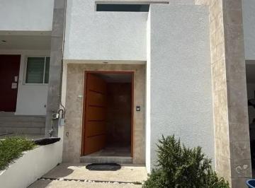 1 · Casa en Renta en Puebla Lomas de Angelópolis Parque Victoria