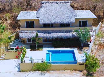 Casa de 3 habitaciones, San Pedro Mixtepec · Casa Aisha, Naturaleza y Vista Al Mar