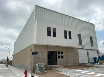 Nave industrial · 877m² · 3 Estacionamientos · Nave en Renta en Nextipac