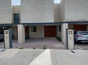 b0c0e194a454d9a4ab334df13bfb313de7c5a3a7ea31357fcec351bfb90878d3 · Casa en Renta en Zakia, El Marqués, Querétaro | Acento Residencial