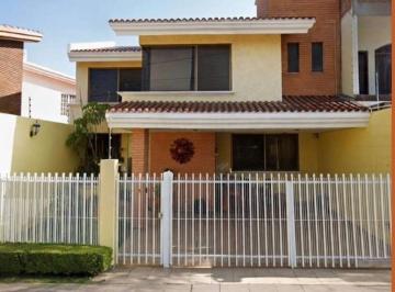 Casa en condominio de 3 habitaciones, Aguascalientes · Casa Renta Casa Renta Amueblada en Bosques del Prado en Aguascalientes