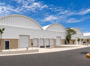 Bodega comercial , Mérida · Bodega Industrial y Comercial Nueva en Renta 1573 m²