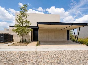 Casa en condominio de 4 habitaciones, Querétaro · Casa en Renta Lomas del Campanario Norte