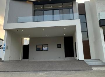 Casa de 4 habitaciones, Santiago · Casa en Venta Pilares del Huajuco