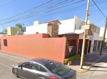 Casa en Venta de 4 habitaciones Fraccionamiento Bosques del Prado Norte · Venta de Casa en Bosques del Prado Nte, Aguascalientes