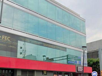 Edificio , León · Piso y Terraza de Edificio en Renta