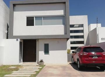 9a6e9b337ae023504424c4c05da4cb37cc53ca347c3c0fe7bedcdd3310a82f3d · Casa en Renta en Real de Juriquilla. Amueblada