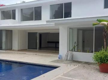 1 · Casa en Vista Hermosa | Amplia Residencia con 6 Recámaras, Jardín y Alberca
