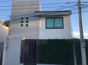 1 · Renta de Casa Amueblada en Fracc Cortijo de San Joaquín por Plaza San Diego