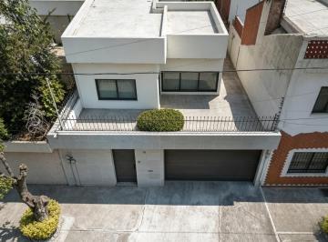 Casa de 4 habitaciones, Azcapotzalco · Casa de 250 m² con 4 Recámaras en Venta en Clavería