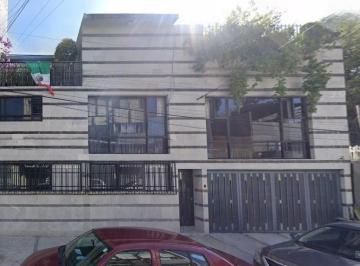 Casa de 4 habitaciones, Cuauhtémoc · Casa de 190 m² con 4 Recámaras en Venta en Roma Sur