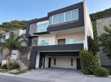 Casa de 3 habitaciones, Monterrey · Casa en Venta en Monterrey Carretera Nacional Lagos del Vergel
