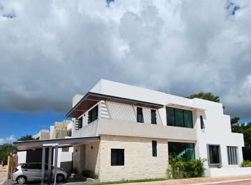 Casa de 4 habitaciones, Benito Juárez · Exclusiva Casa en Renta en Lagos del Sol