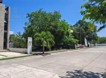 Terreno / Lote · 200m² · 2 Estacionamientos · Venta Terreno en Condominio Privada El Encuentro Playa del Carmen P4665