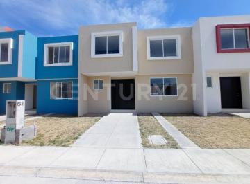 Casa · 147m² · 3 Recámaras · 2 Estacionamientos · Casa en Venta en Fraccionamiento en San Juan del Rio, Qro