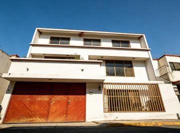 Casa de 5 habitaciones, Gustavo A. Madero · Casa de 288 m² con 5 Recámaras en Venta en Nueva Atzacoalco