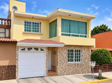 Casa de 3 habitaciones, Tlalnepantla de Baz · Venta de Casa en La Colonia Valle de San Monica en Tlalnepantla de Baz en El Estado de Mexico