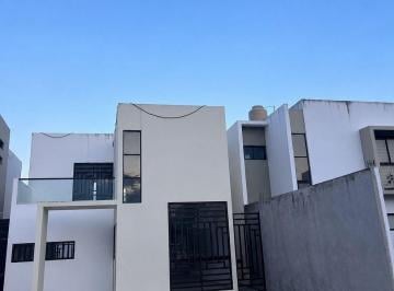 d07419c58b3c98b5948dafa6be78b7a2e0b063574d48ed6a544c603a1a313edf · Casa en Renta en Floresta II Etapa | Amplios Espacios y Doble Altura