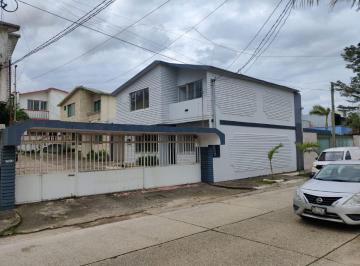 Casa de 4 habitaciones, Coatzacoalcos · Casa Excelente Ubicacion Lopez Mateos Col Petrolera