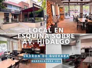 Local comercial , Guadalajara · Vistoso Local en Esquina Sobre Av Hidalgo