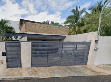 Casa de 4 habitaciones, Mérida · Casa en Venta en Merida Yucatan