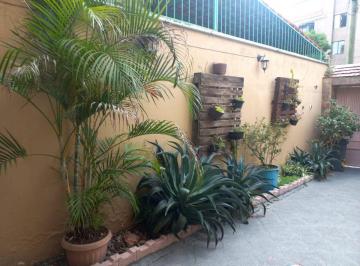 Casa de 3 habitaciones, Zapopan · Col. Lagos del Country, Casa en Renta (Atras del Wall Mart Avila Camacho)