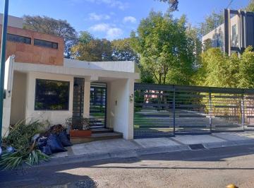 Casa · 466m² · 3 Recámaras · 3 Estacionamientos · Casa en Venta en Club de Golf Chiluca, Atizapan