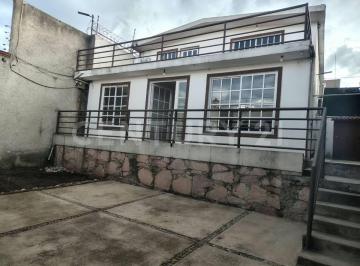 Casa · 154m² · 4 Recámaras · 2 Estacionamientos · Casa en Renta en Lomas del Lago, Nicolás Romero