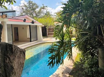 Casa de 5 habitaciones, Zapopan · Las Fuentes Residencia de un Nivel con Alberca