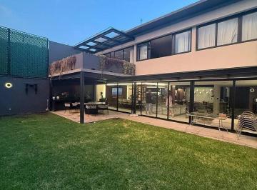 Casa de 4 habitaciones, Naucalpan de Juárez · Casa Moderna con Jardín en Lomas de Tecamachalco