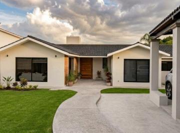 Casa de 4 habitaciones, Querétaro · Casa en Venta Juriquilla Villas del Meson