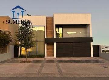 641776e7c70f18ceaefad5d91bc8aadf110cdc14d3059262b04aebf80215def2 · Exclusiva Casa en Bosques de San Francisco con Vista Al Campo de Golf