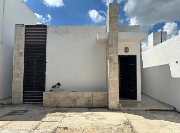Casa de 3 habitaciones, Mérida · Casa en Venta de 3 Recámaras y 2 Baños, en Fracc. La Ciudadela, Caucel