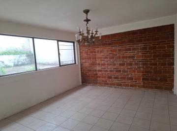 Casa de 4 habitaciones, Atizapán de Zaragoza · Amplia Residencia en Las Arboledas, Atizapán: 4 Recámaras, Jardín y Seguridad 24
