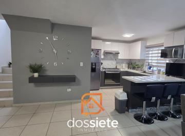 Casa · 105m² · 3 Recámaras · 2 Estacionamientos · Casa en Venta Amueblada Zona Cumbres