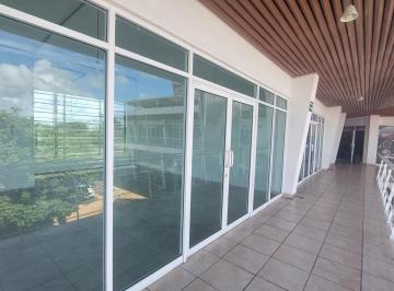 Local comercial · 42m² · Local en Plaza Isla Ceiba