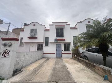 Casa en condominio de 2 habitaciones, San Pedro Tlaquepaque · Casa en Renta en Coto en Jardines de Miraflores