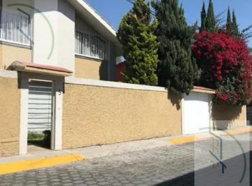 Casa · 284m² · 4 Recámaras · 4 Estacionamientos · Casa - La Virgen