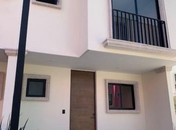 Casa en condominio de 3 habitaciones, San Pedro Tlaquepaque · Casa Coto Nuevo en Tlaquepaque Centro Modelo Rodo
