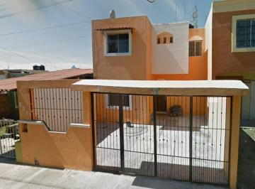 Casa de 3 habitaciones, Villa de Alvarez · Venta de Casa en Colonia El Ángel Villa de Álvarez Colima