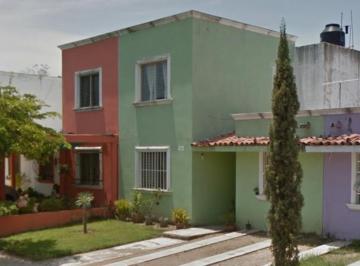Casa de 3 habitaciones, Manzanillo · Venta de Casa en Fraccionamiento Sol del Pacífico Manzanillo Colima
