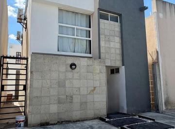 Casa · 92m² · 3 Recámaras · 2 Estacionamientos · Casa en Renta Apodaca Nl.