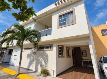 Casa · 145m² · 4 Recámaras · 1 Estacionamiento · Casa en Venta Fraccionamiento Bonaterra Veracruz Veracruz