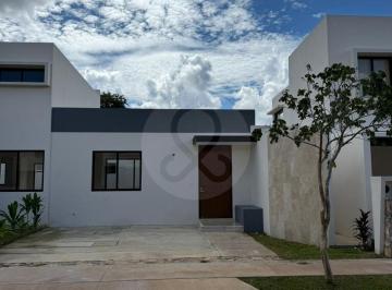 Imagen de WhatsApp 2025-10-21 a las 10.21.34_464c4f6d.jpg · Casa en Venta en Pueblo Conkal