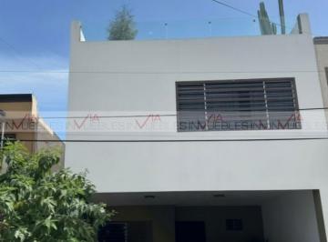 Casa · 251m² · 3 Recámaras · 2 Estacionamientos · Casa en Venta en Valle Torremolinos